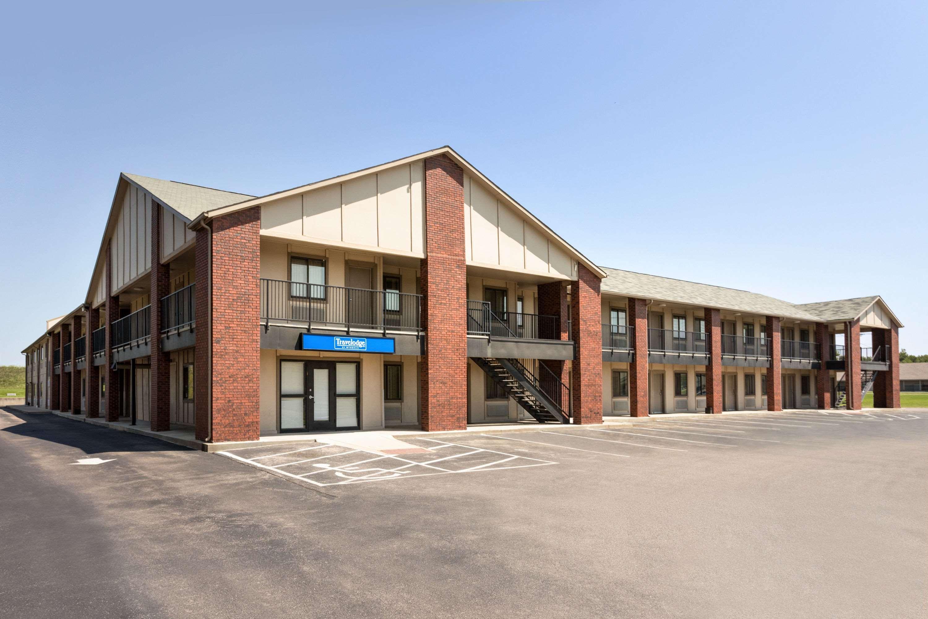 Travelodge By Wyndham Wellington Екстериор снимка